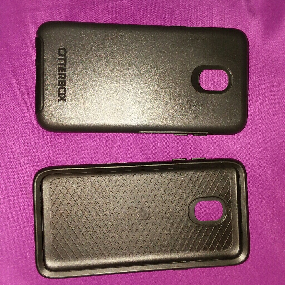 2 brand new OtterBox phone cases